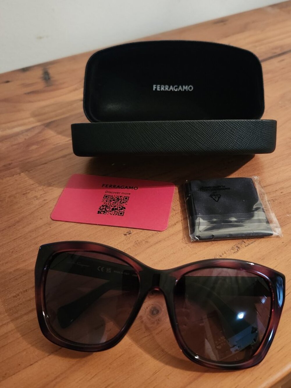 Salvatore Ferragamo Women's Classic Logo 56mm Sunglasses - Picture 2 of 3